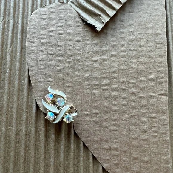 Vintage BSK Rhinestone Necklace and Bracelet Set; Clip-on Earrings - Picture 4 of 4